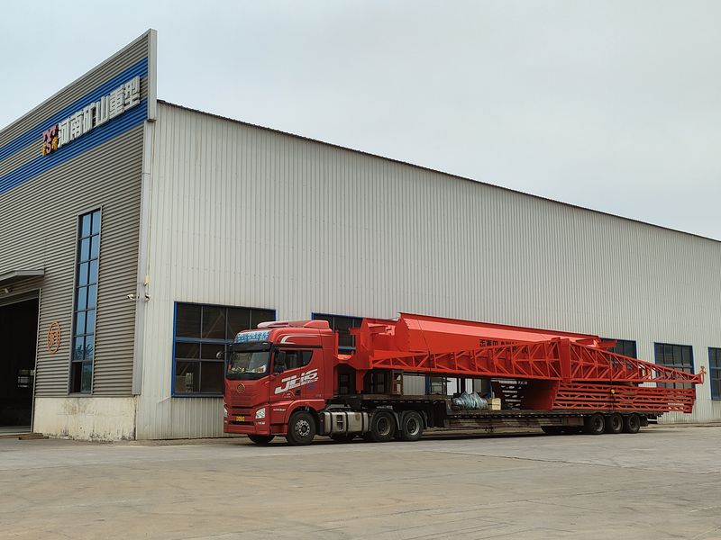 電動(dòng)葫蘆門式起重機(jī) 2臺(tái) MHxh10t—27m 制作完成，發(fā)往甘肅蘭州交付客戶使用